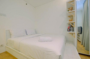 Comfortable Studio Apartment at Woodland Park Residence By Travelio
